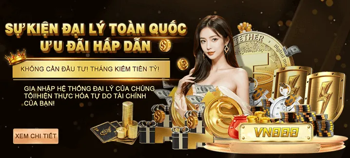 Bàn chơi Baccarat với các lá bài và chip cược